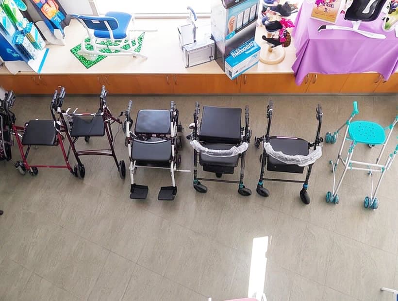 Camas geriátricas, sillones reclinables y grúas de transferencia en Verín